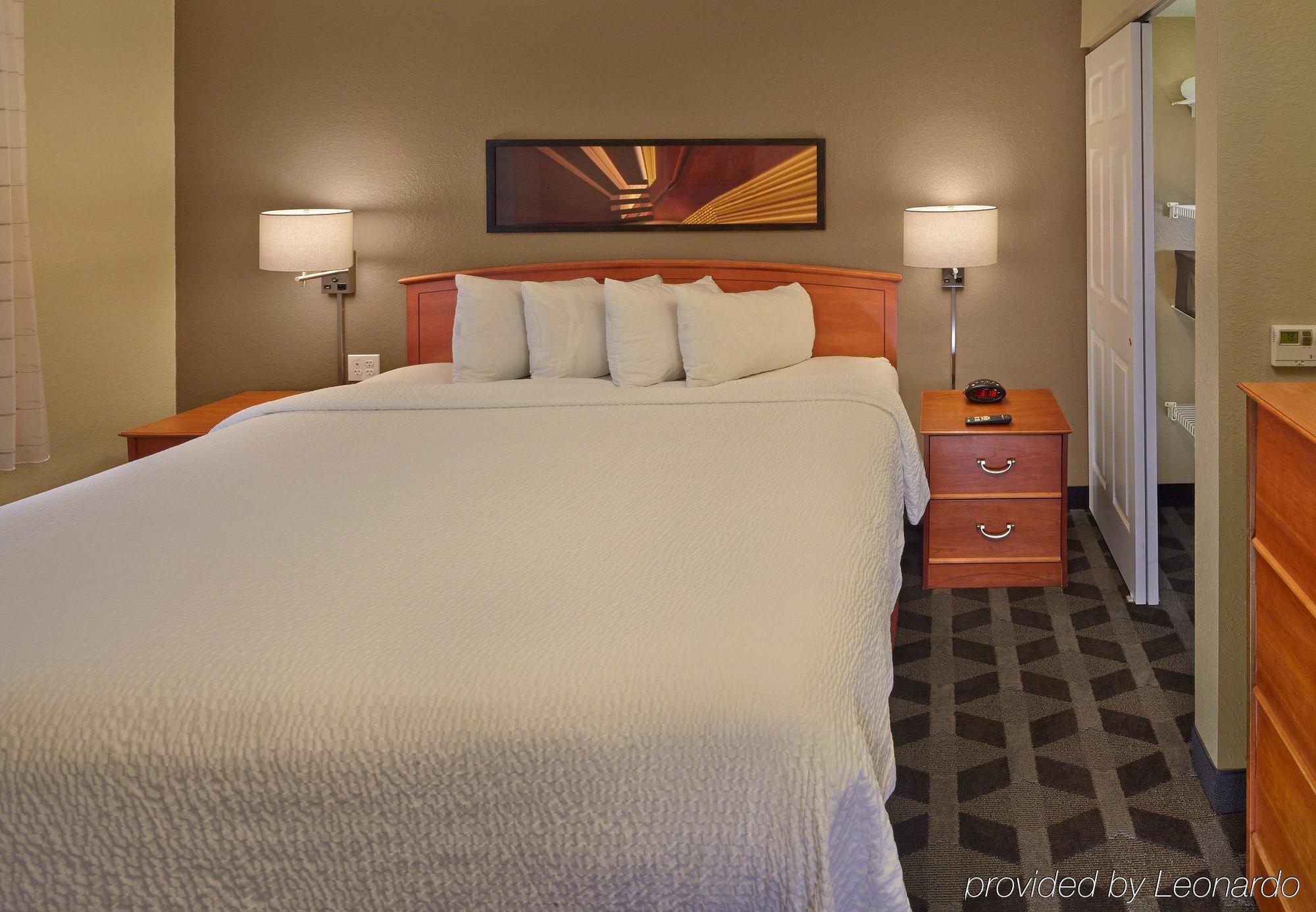 Towneplace Suites By Marriott Orlando East/Ucf Area Esterno foto